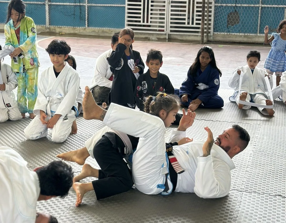 Klong Toei kids training BJJ